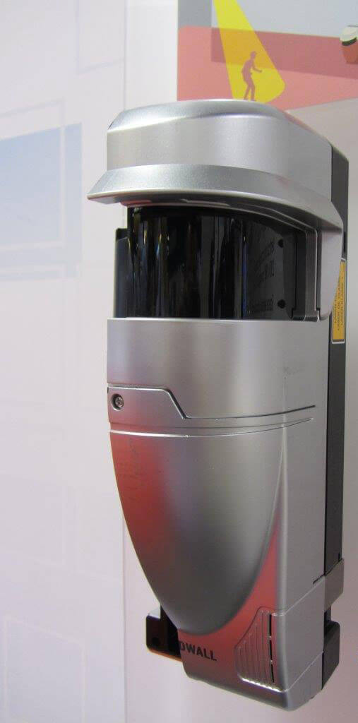 El detector antiintrusión REDSCAN , un novedoso detector de escaneo láser de la marca OPTEX en SICUR 2016